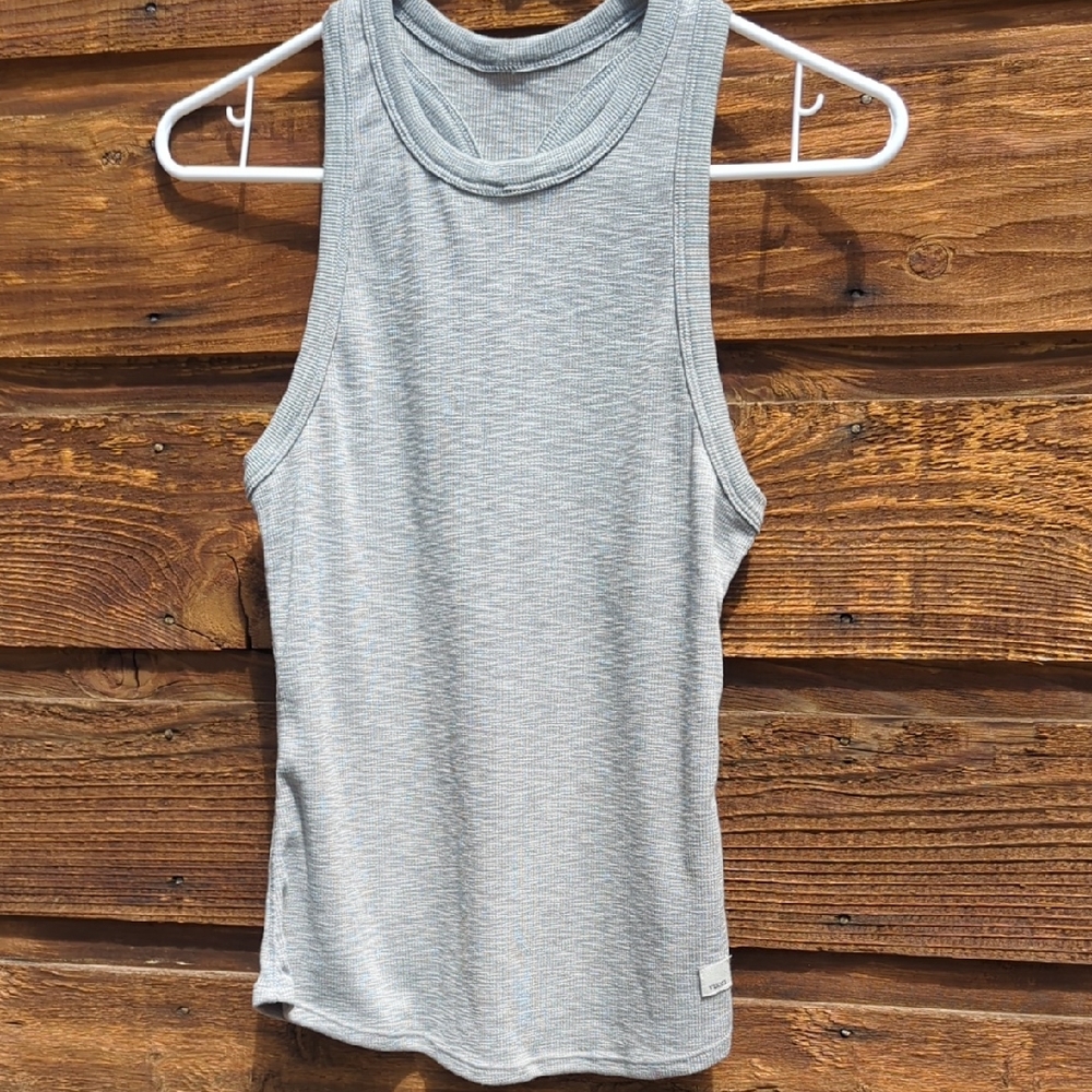 Vuori Gray Fitted Tank Top Crew Neck